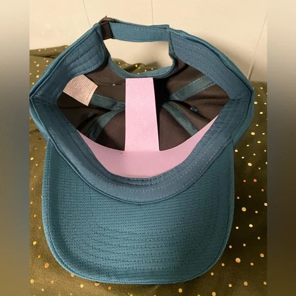 NWT Men’s PGA Tour Polo Shirt (M) and Hat - Picture 6 of 6